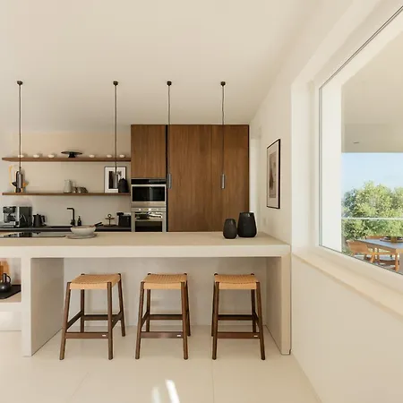 Skyler Villa